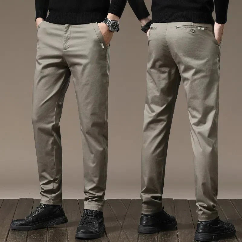 Calça Chino Masculina em Sarja FF24